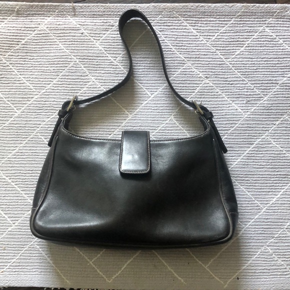 Coach Handbags - Vintage coach bag